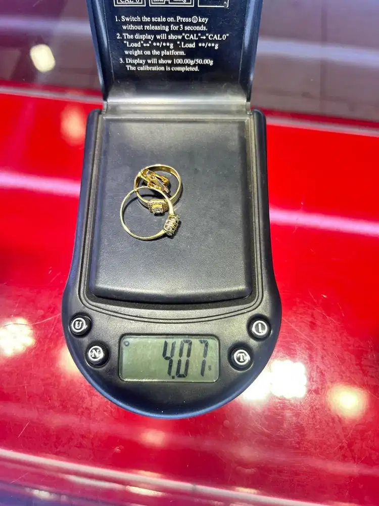 Terima jual beli emas , logam mulia dan berlian tanpa surat