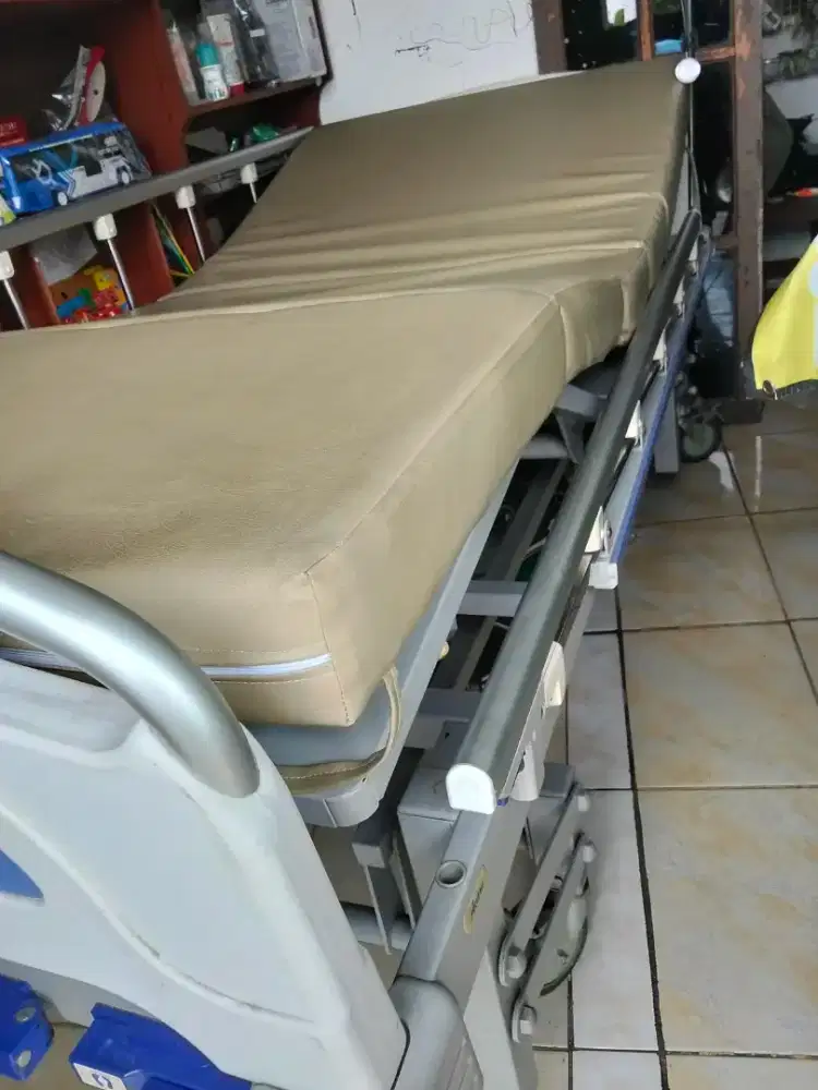 Kasur pasien  kondisi bekas