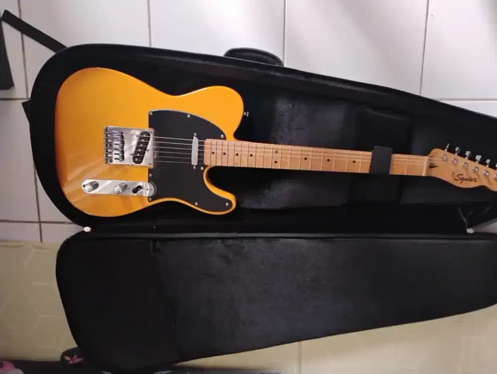 Gitar Squeir By Fender