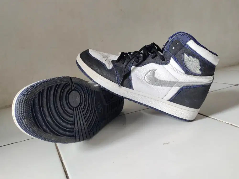 Jual sepatu bekas Nike air jordan 1retro high navy ukuran 43