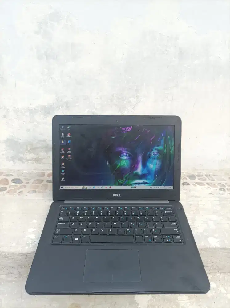 DELL LATITUDE 3380 CORE i3 GEN 6 RAM 8GB SSD 128GB