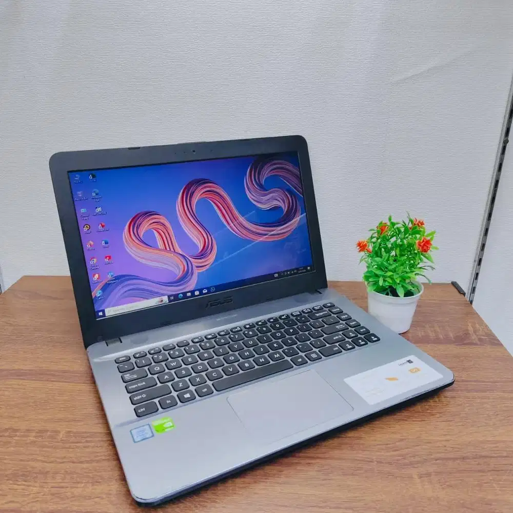 Asus Vivobook A441U Core i3 dual VGA Ram 8GB SSD 512GB 14inc