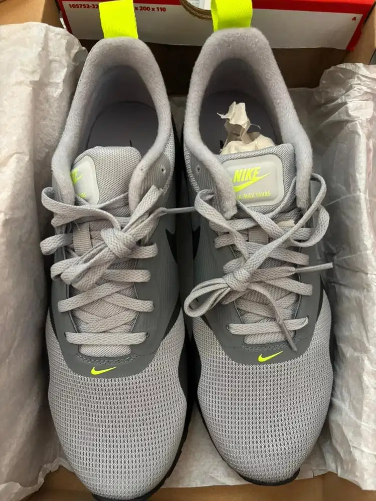 AIR MAX TAVAS BRAND NEW