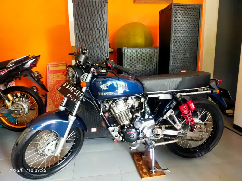 CB Clasik Full modifikasi