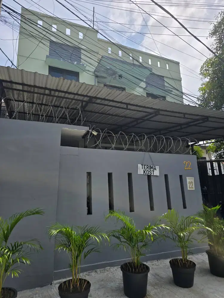 DIJUAL MURAH Rumah Kost Pusat Kota 27 Kamar FULLY FURNISHED 2,5 lantai