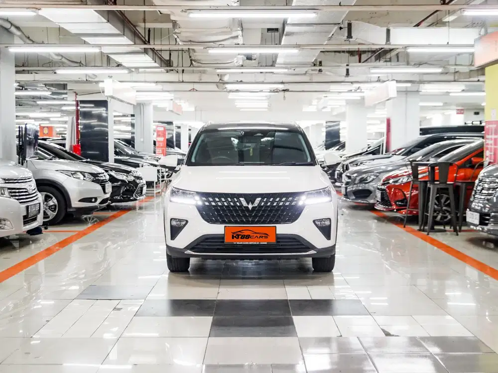 WULING ALVEZ EX 1.5 ( sunroof ) GENAP