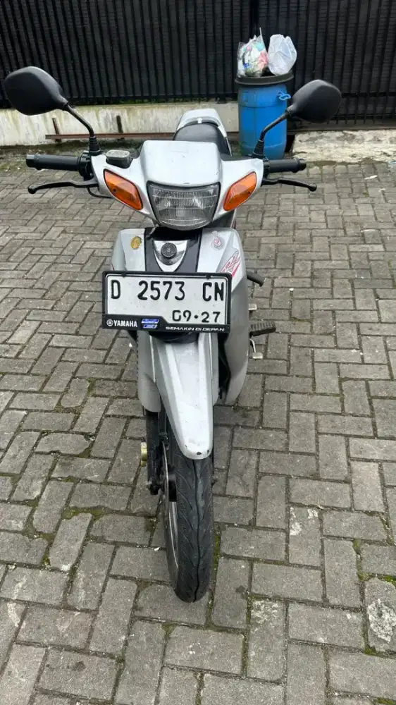 Yamaha f1zr tahun 2007 plat d