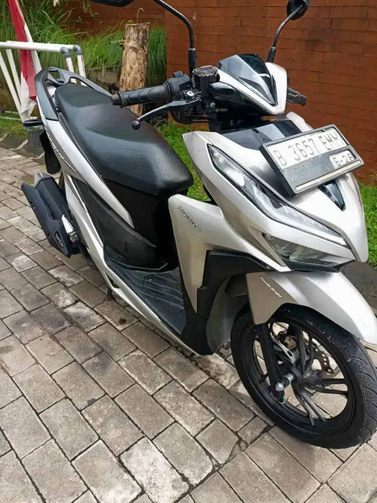 DIJUAL CEPAT HONDA VARIO NEW KYLESS 150 CC ORIGINAL