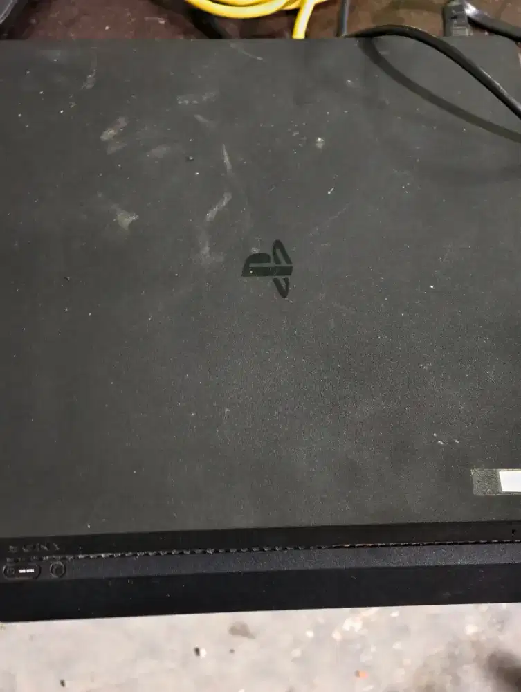 PS4 Slim 1TB fullset