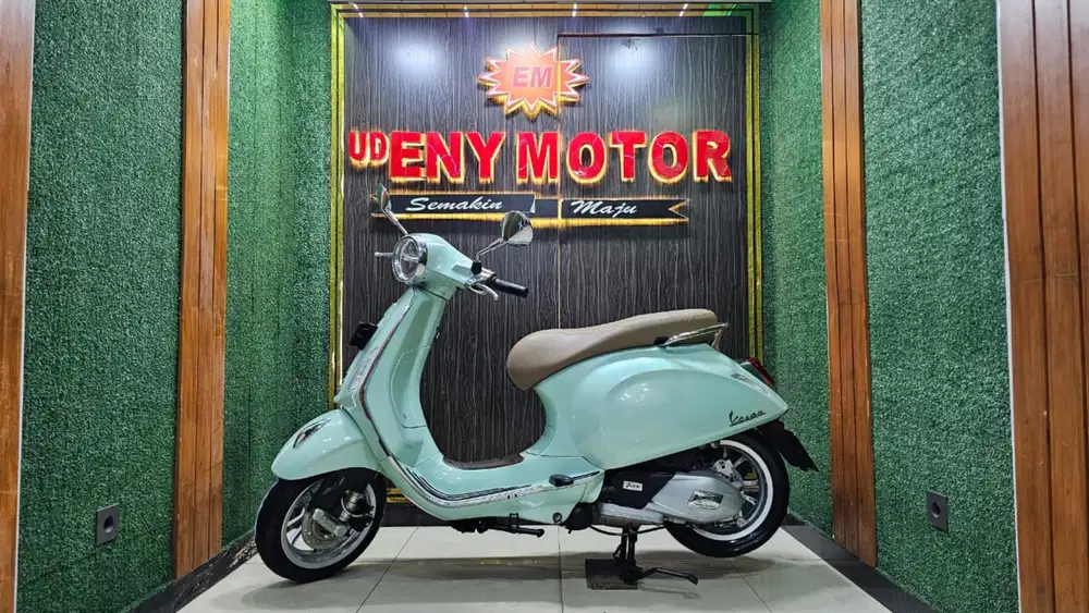 UD ENY MOTOR - Piaggio Vespa Primavera thn 2021 mulus