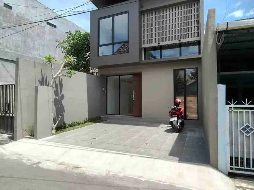 DIJUAL RUMAH BARU FULL FURNISH UTARA UGM JAKAL KM 7,5