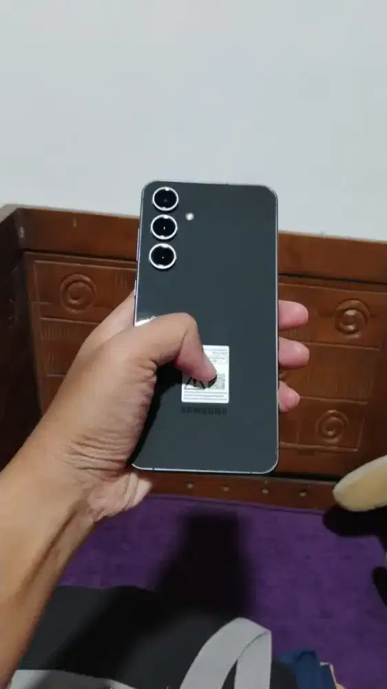 Samsung S24 FE Fullset mulus seperti baru