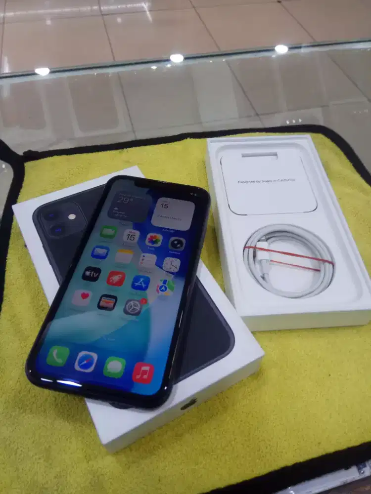 iPhone 11 Black 64GB iBox