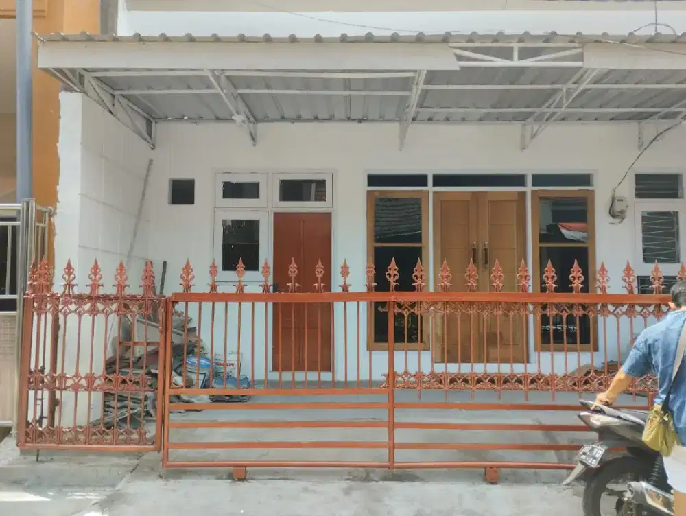 Dijual Rumah Pondok candra cluster depan