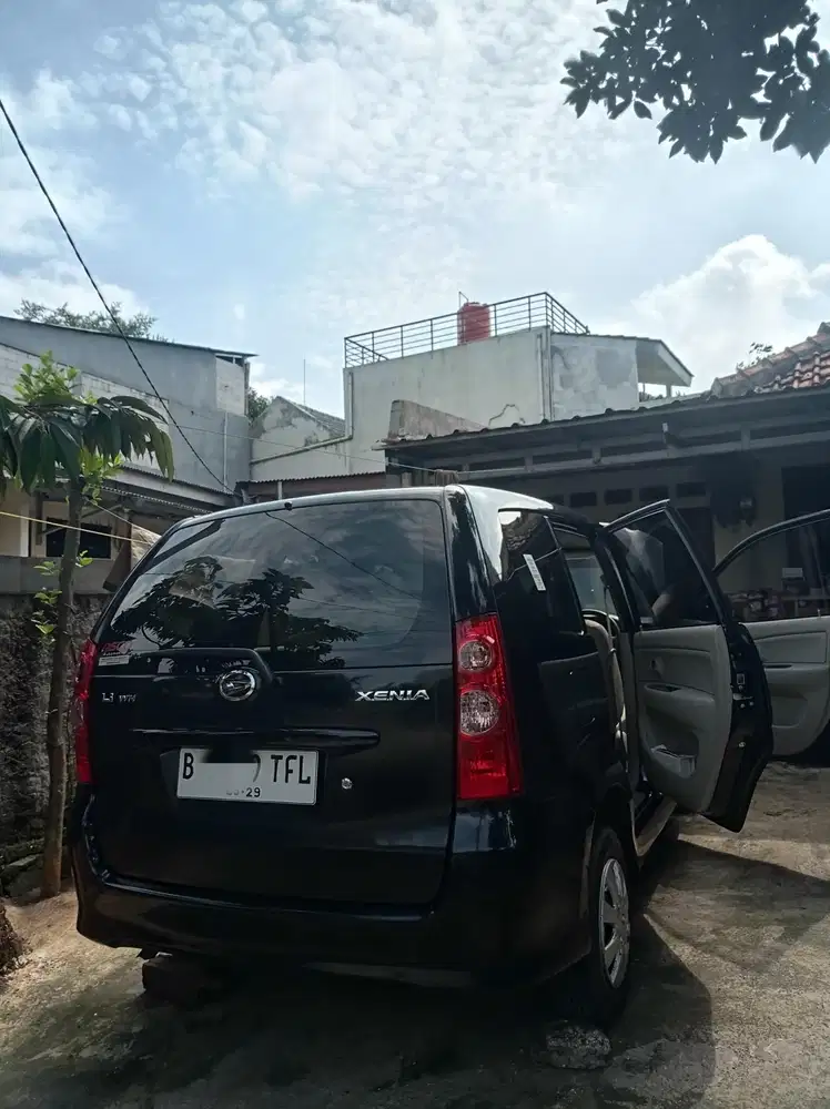 Daihatsu Xenia 2009 Bensin