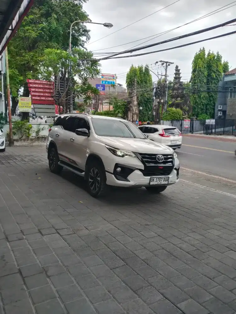 FORTUNER VRZ TRD S DIESEL 2018 WARNA FAVORIT