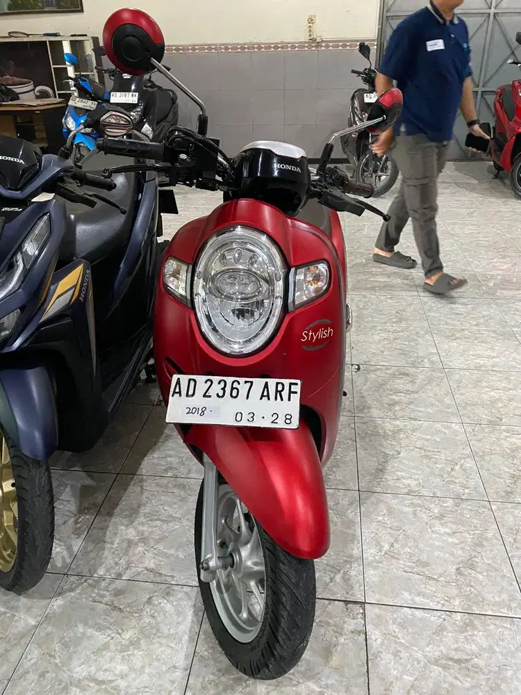 SCOOPY MERAH 2018