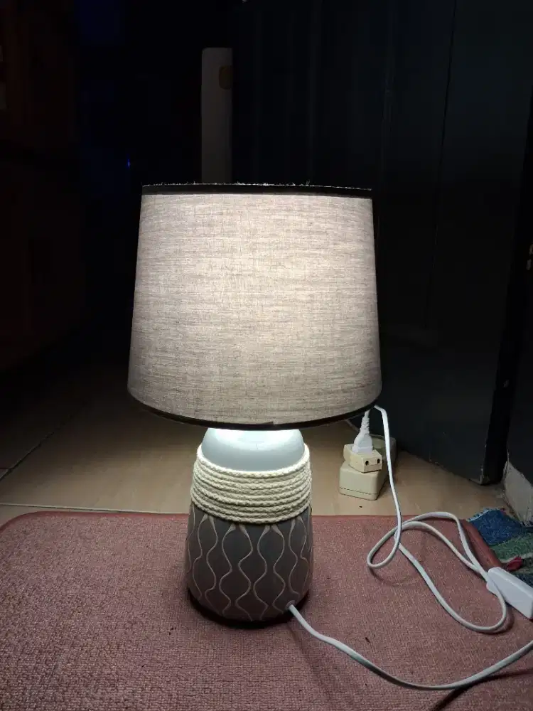 Lampu meja EGLO