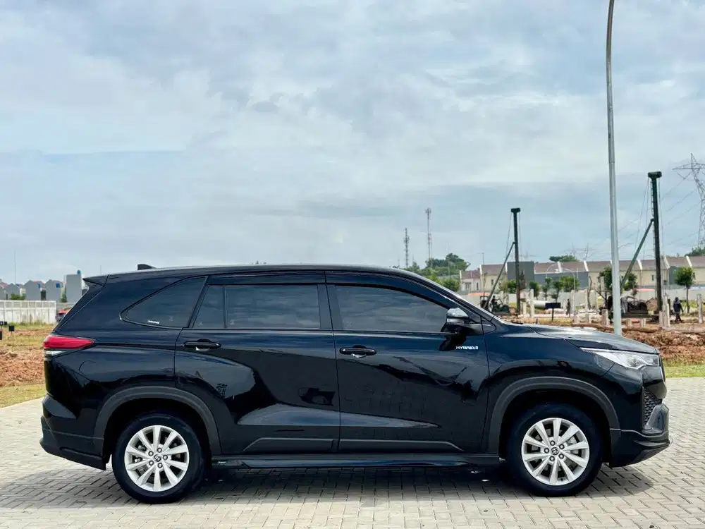Toyota Kijang Innova 2025 Hybrid