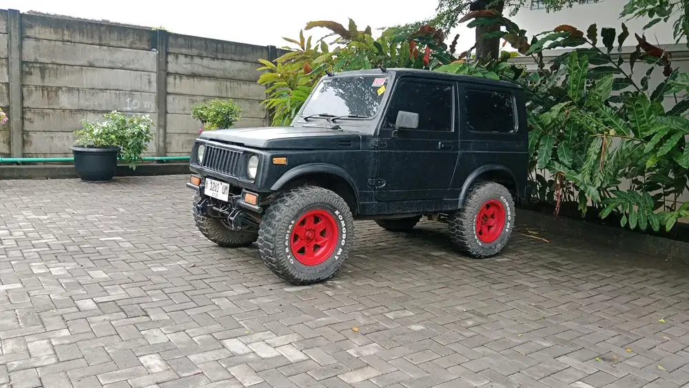 Suzuki Jimny 1986 Bensin