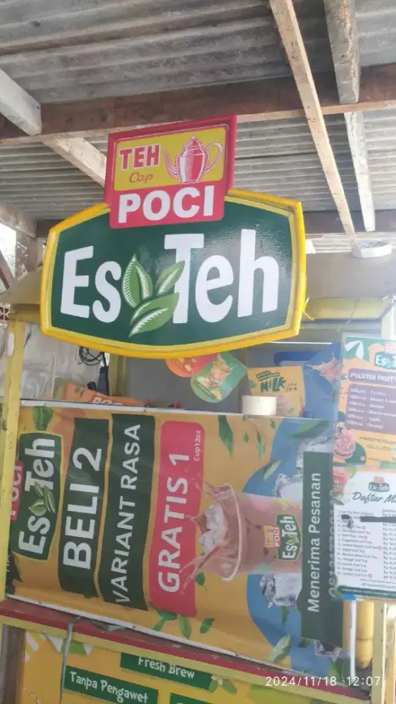 Satu Paket Alat Jualan Teh Poci,,, TKP Sukatani Tapos Depok !!!