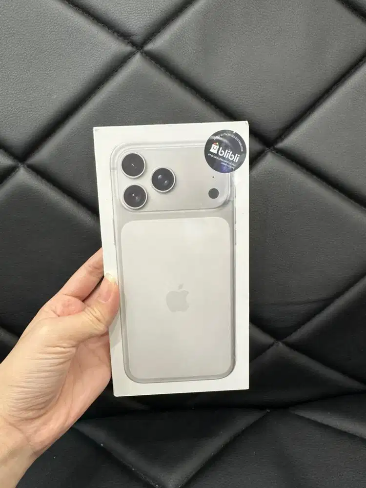 Iphone 17 Promax Silver 256gb