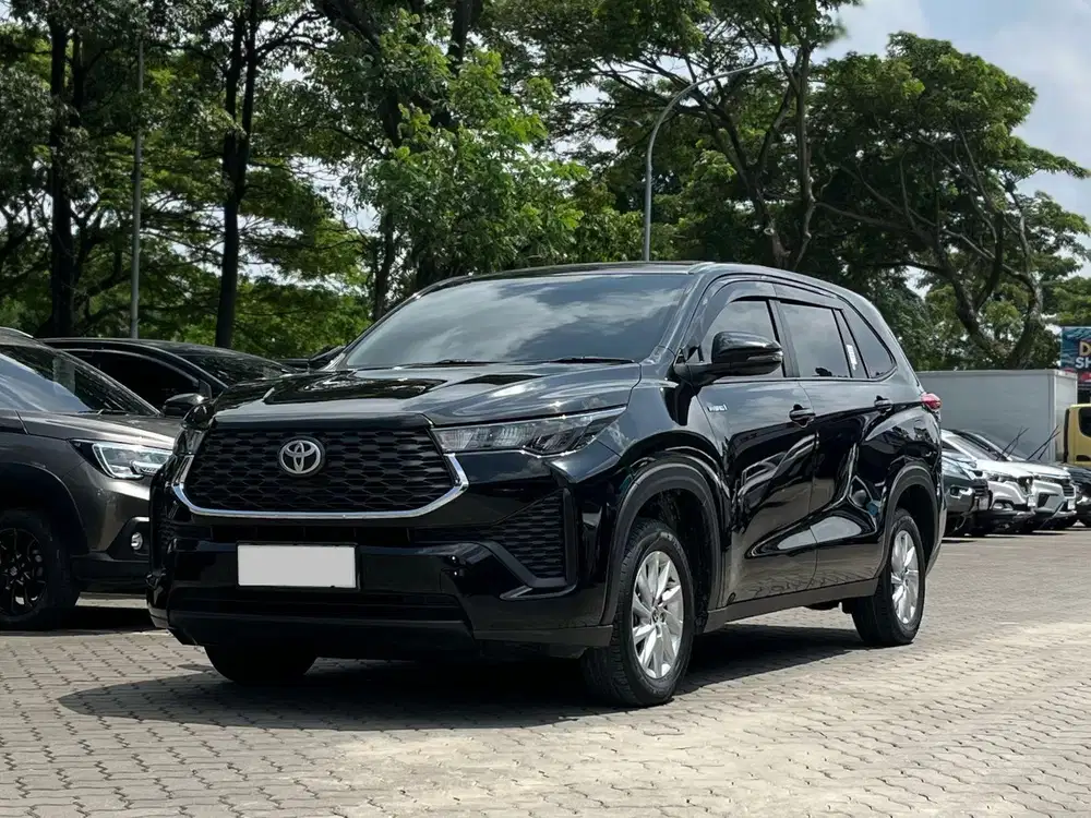 TOYOTA KIJANG INNOVA ZENIX G 2.0 HYBRID AT 2024 HITAM KM 14RB