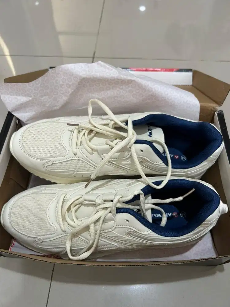Sepatu Airwalk Baru – Beige Size 44 | Box Lengkap