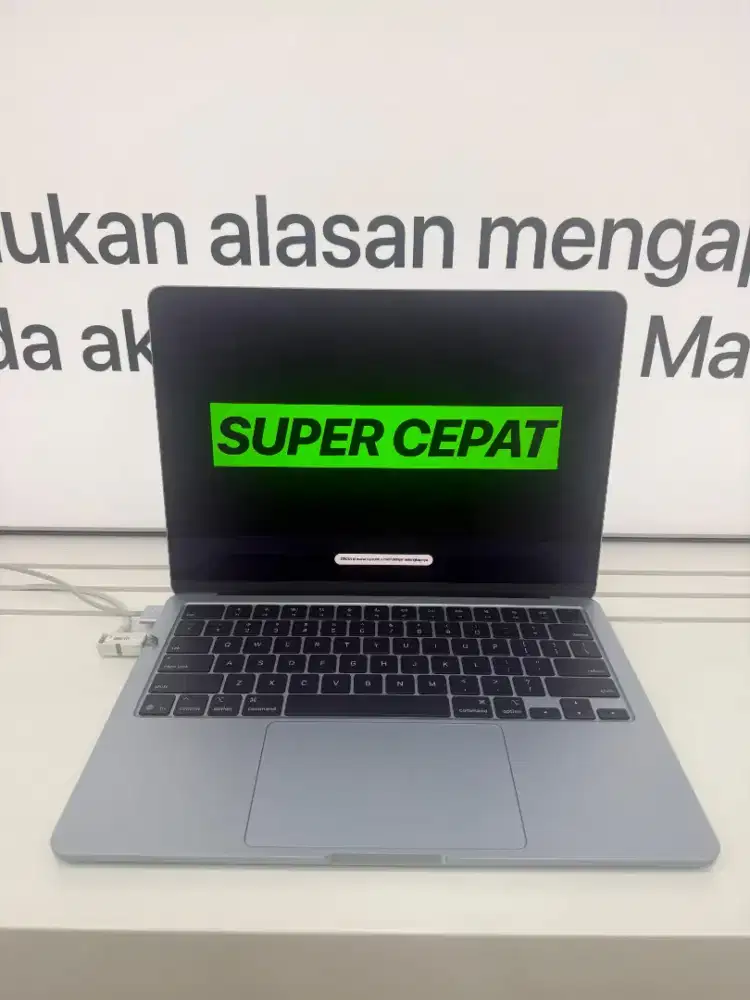 Promo cicilan Macebook Air M4 256 GB Bunga 0% fre 2x cicilan