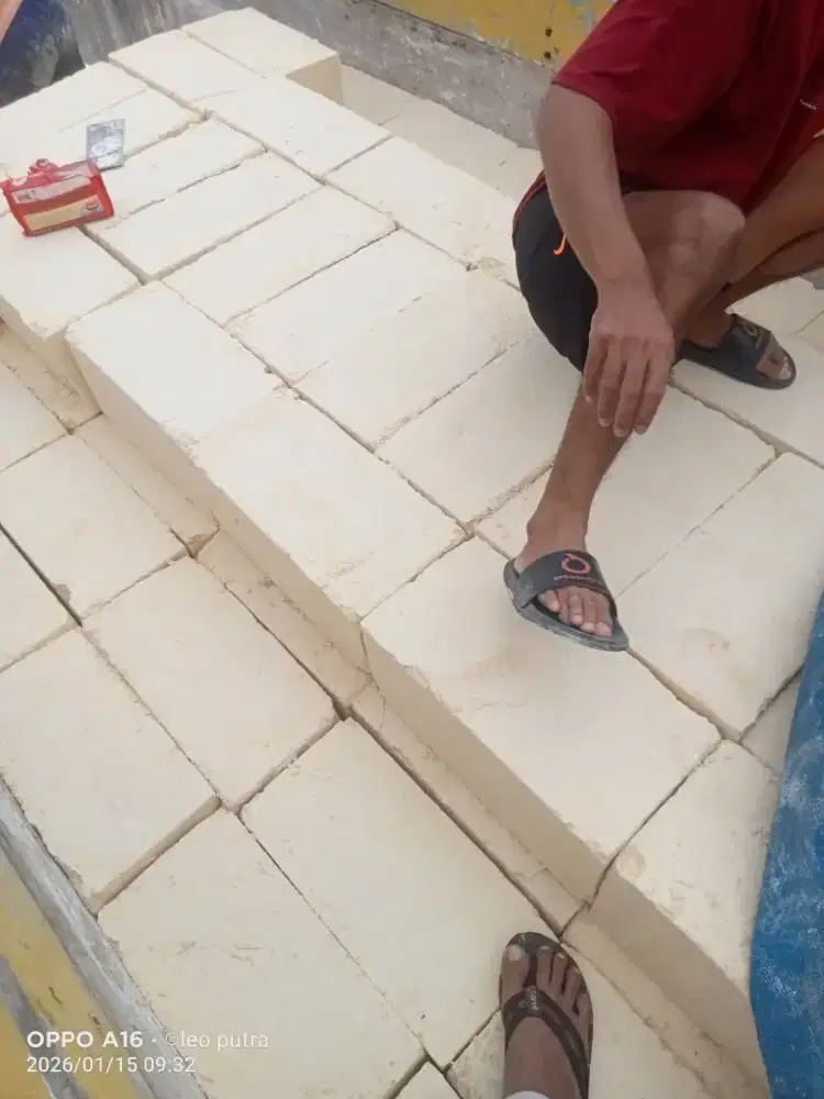 Batu kumbung untuk pondasi