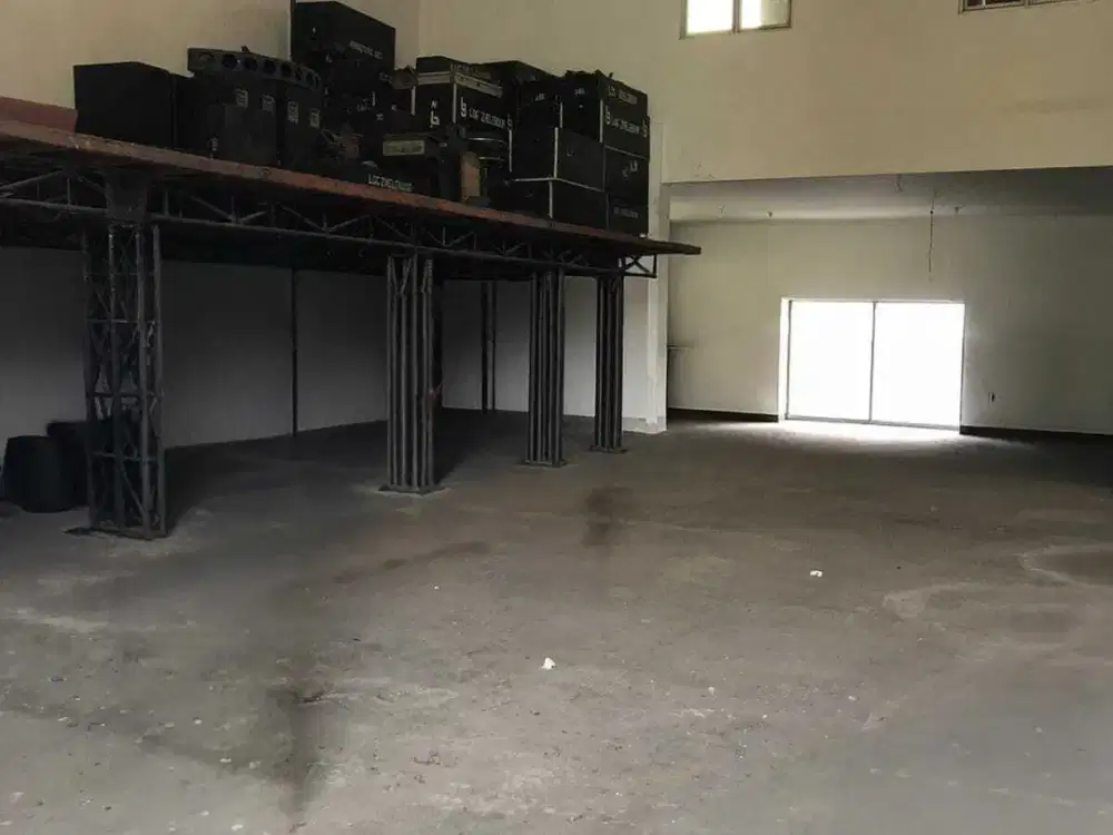 DIJUAL CEPAT GUDANG DI KAWASAN PUSAT NIAGA TERPADU (DAAN MOGOT)