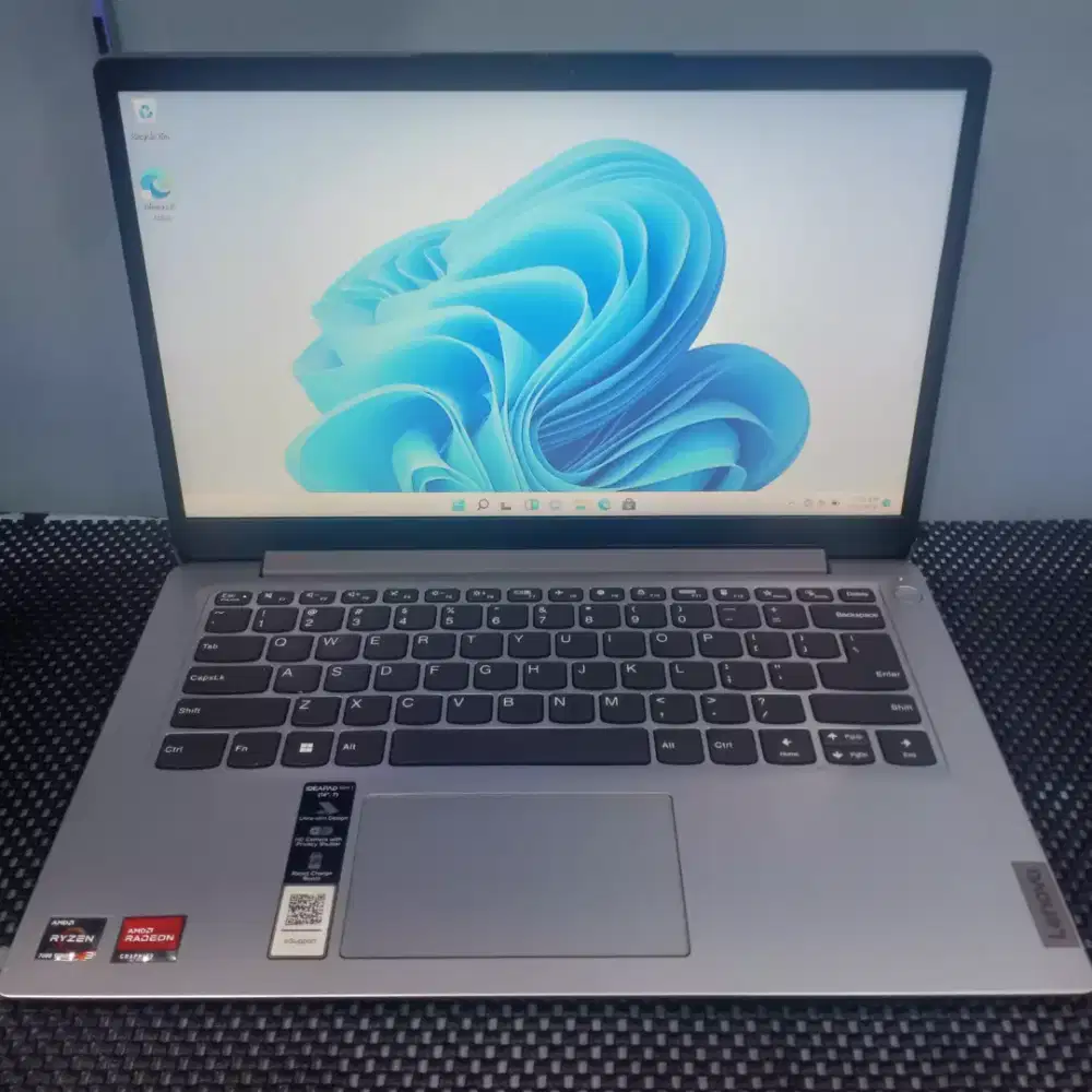 Lenovo Ideapad slim 1