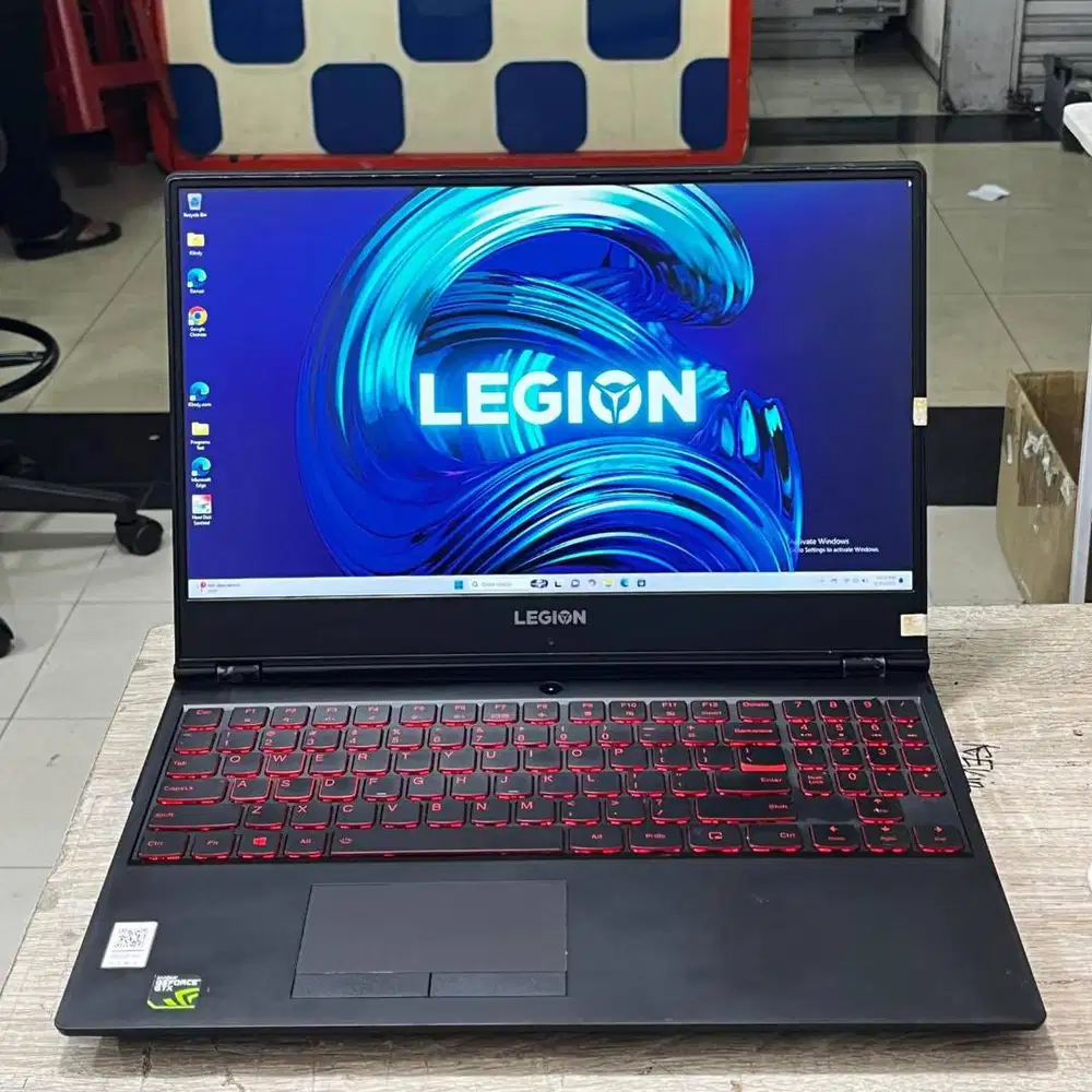 Laptop Gaming Mid End Lenovo Legion Y7000-1060 Core i7 Gen 8 DL-VN