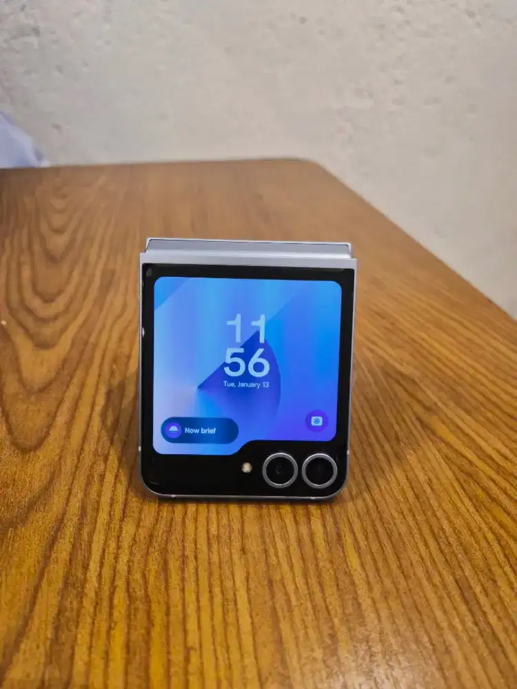 Samsung Zflip6 ex sein