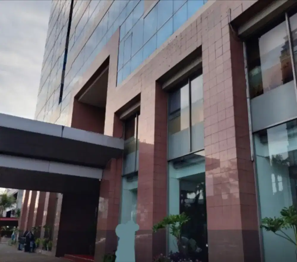 Dijual Bangunan Kantor Wisma SMR