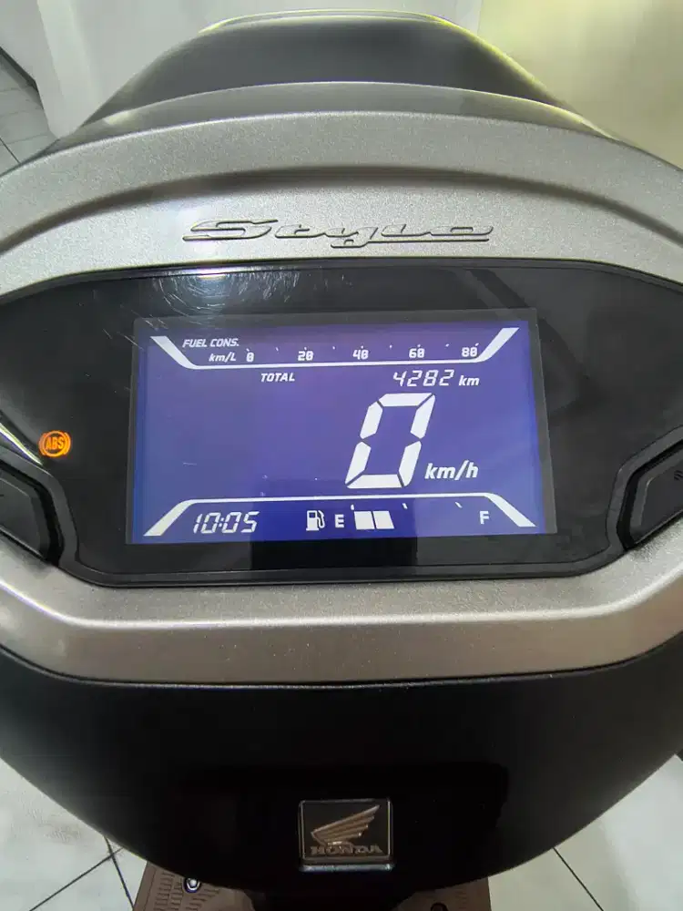 Km 4 Ribu Honda Stylo 160 ABS tahun 2024 warna hitam