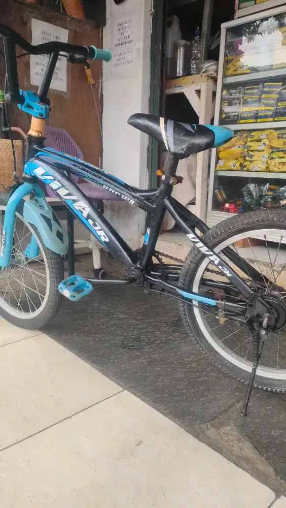 Sepeda anak laki r 18 merk VivaJr masih layak semua normal jamin 250rb