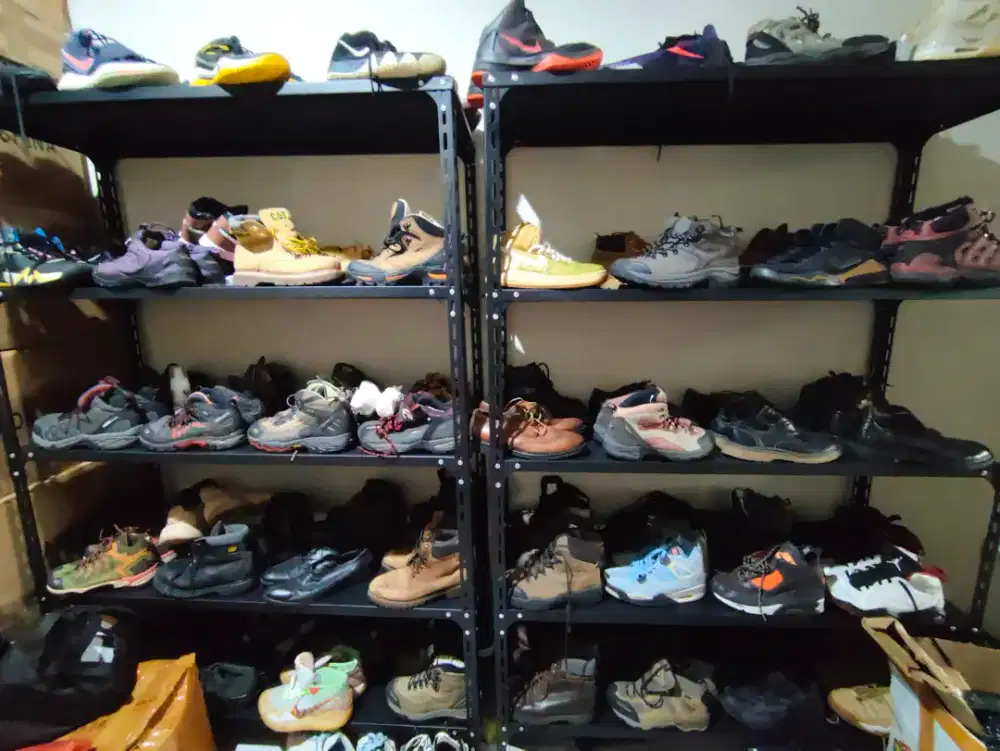 sepatu gunung casual kantor dan basket