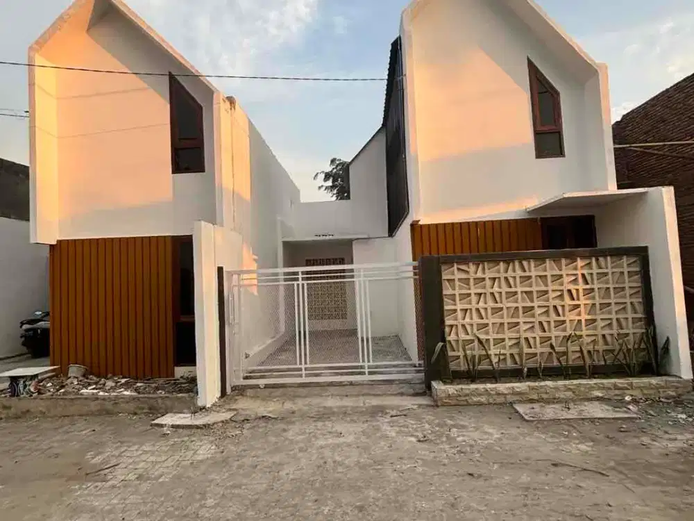 RUMAH KOMERSIL DAERAH SUNGGAL “TIDAK BANJIR” FREE BIAYA AKAD dan BBN