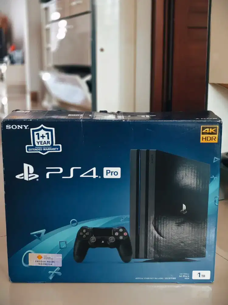 Jual PS 4 Pro 1T bonus 3 disc game
