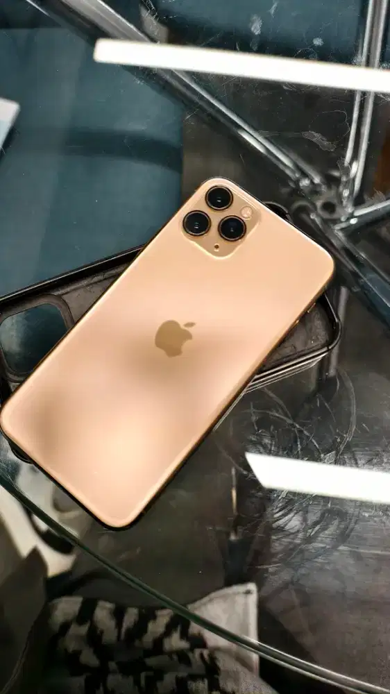 [FOR SALE] iPhone 11 Pro Inter (64 GB) Second