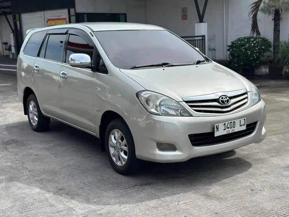 Innova 2009 G luxury matic bensin solo