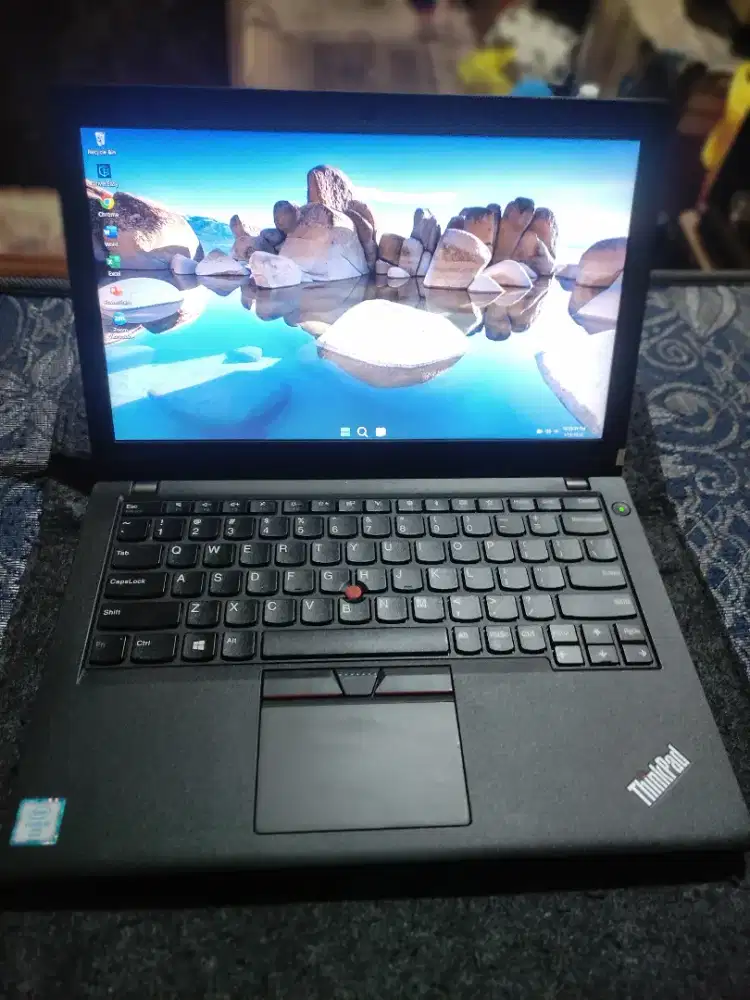 Laptop Lenovo Thinkpad X270 Murah Mulus Slim Ramping Ringan