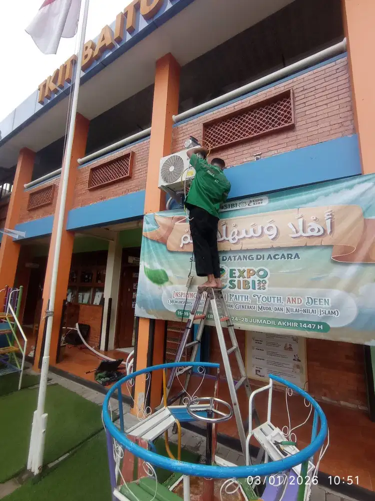 Jasa servic AC (semua merek AC)