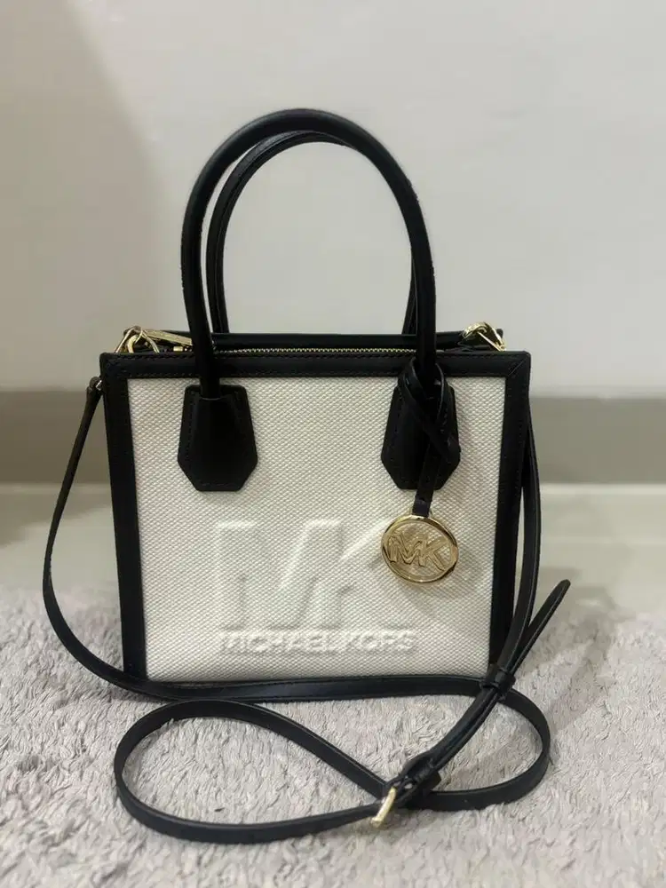 Preloved tas Michael Kors slingbag mercer like new