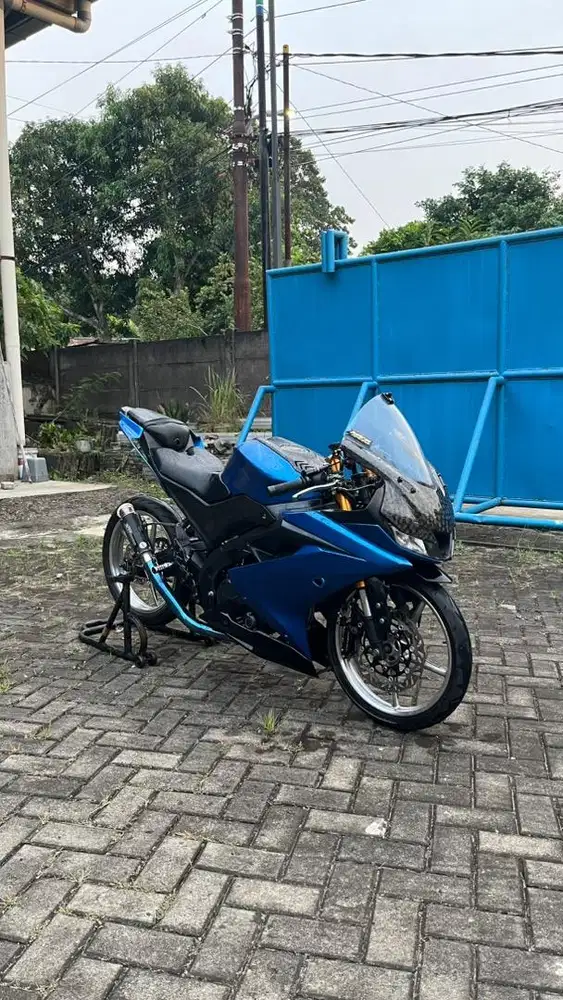R15 v3 2019 spek 180 cc