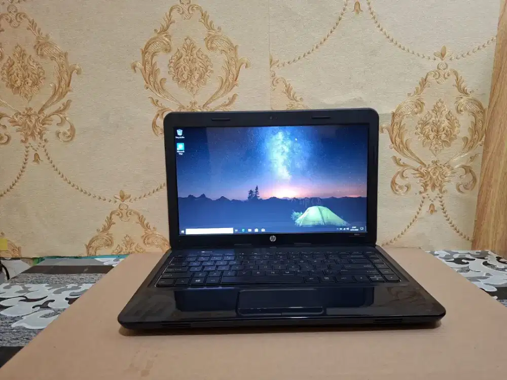 Laptop HP 1000 -AMD A4 Radeon -HDD 500GB -4GB -CAMERA -SIAP PAKAI