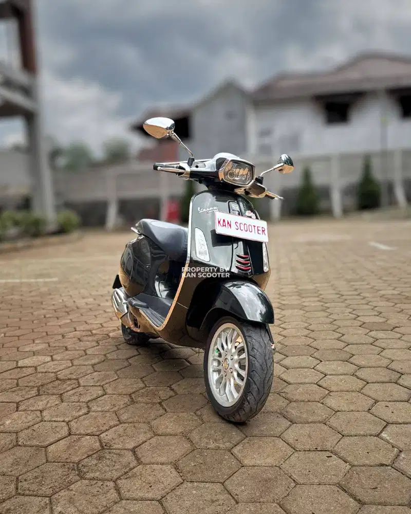 JUAL MURAH VESPA SPRINT 150 iGET 2016 MULUS