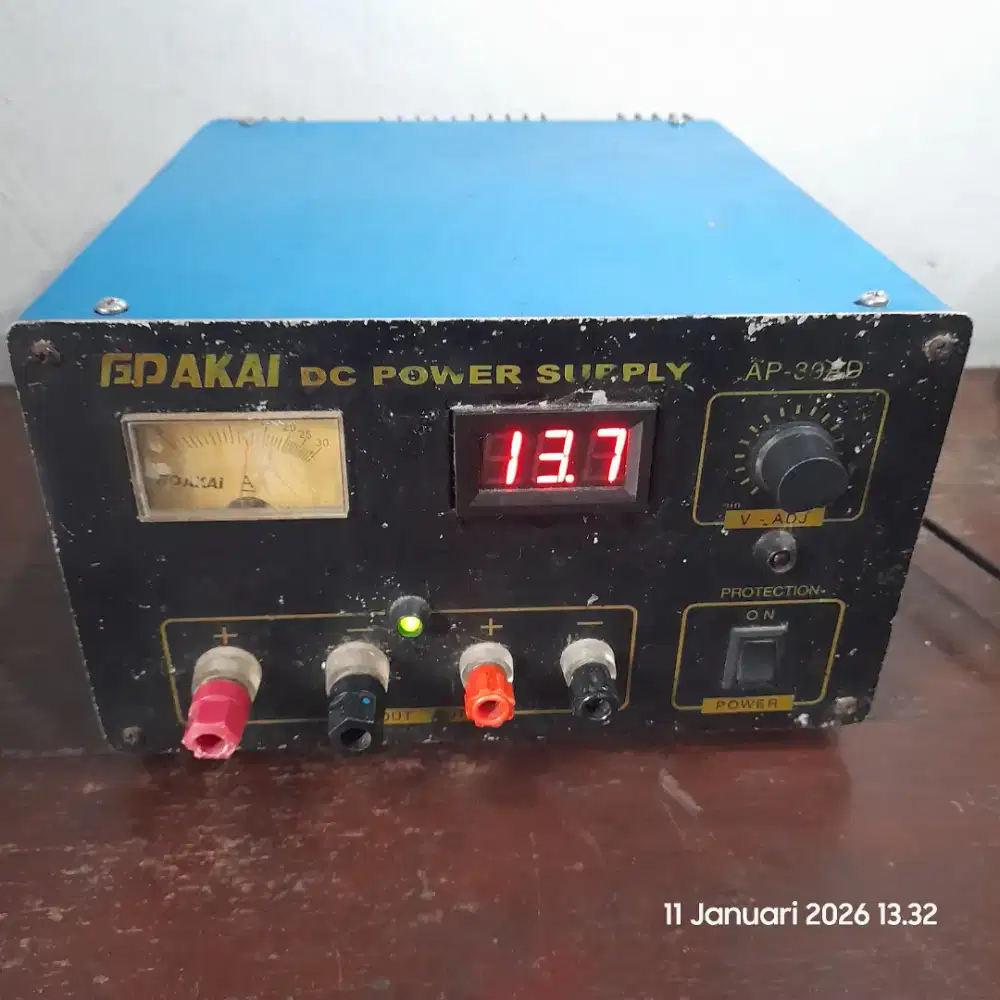 Power Supply Adjustable 13.8Volt