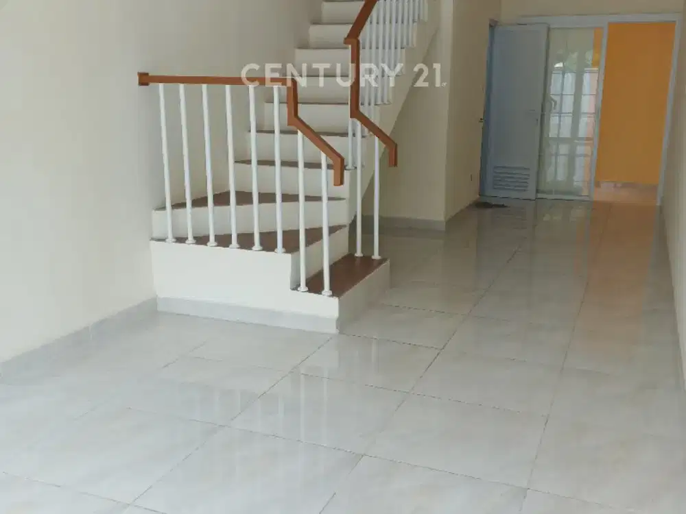 Di Jual Rumah Baru / Ruko 3 Lantai Murah Srengseng Jakarta Barat